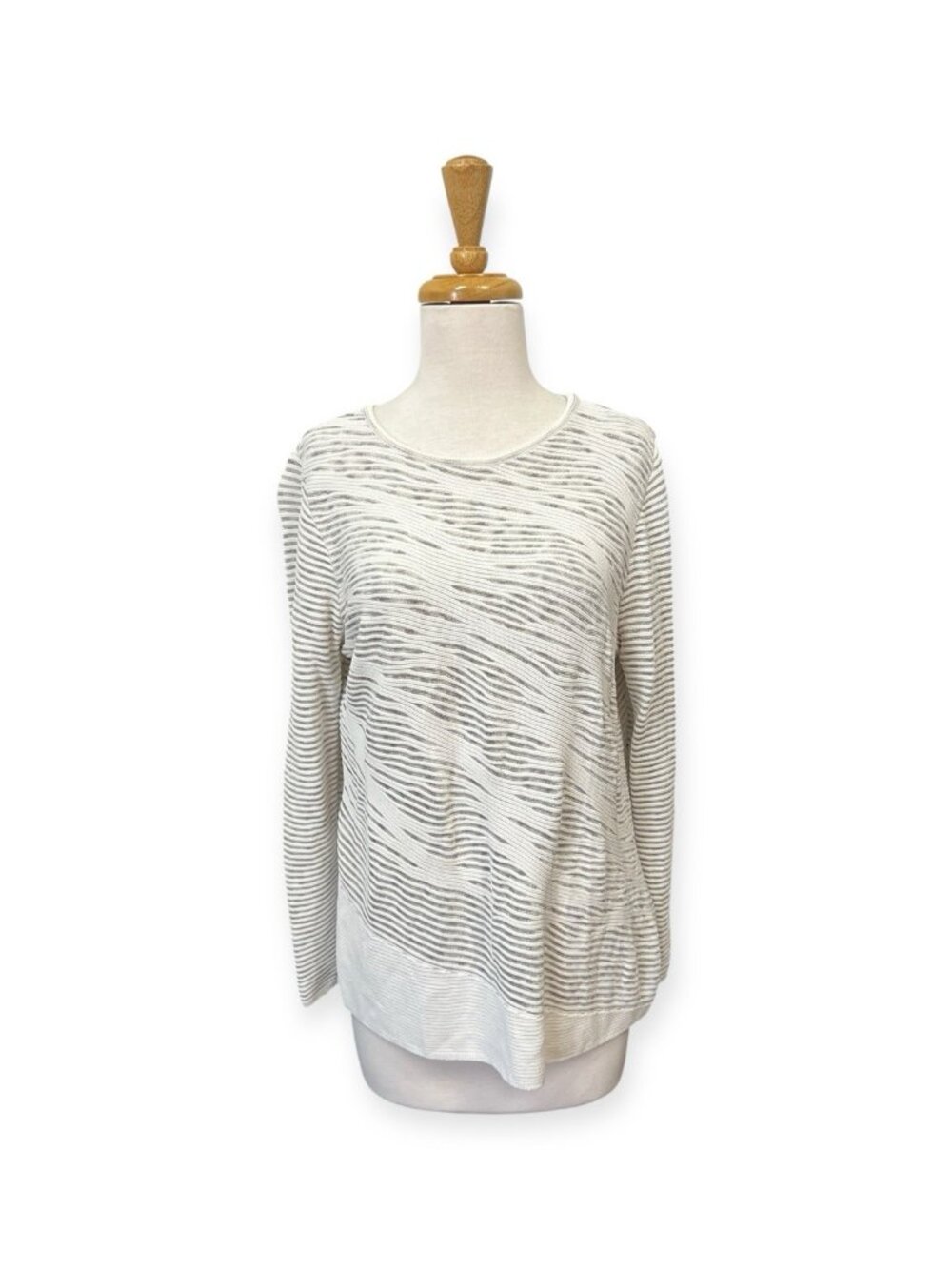 Nic + Zoe White and Gray Semi Sheer Top Size PL